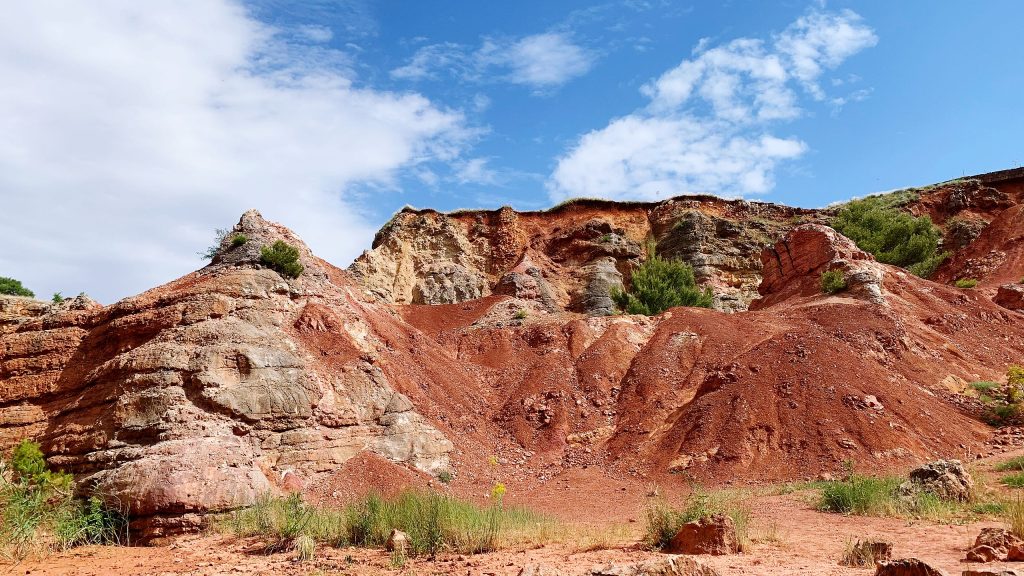 Cave di bauxite a Spinazzola - Parco Nazionale Alta Murgia - Foto Wikimedia Commons @Lello Petrone