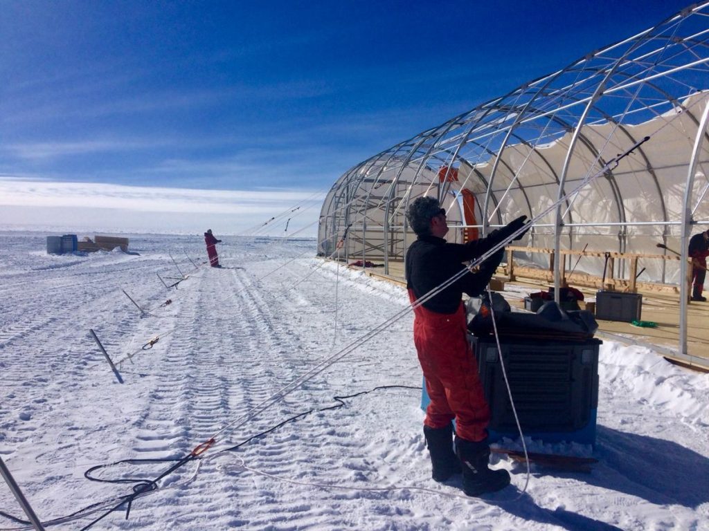 Beyond Epica Oldest Ice (Credit: M. Frezzotti)