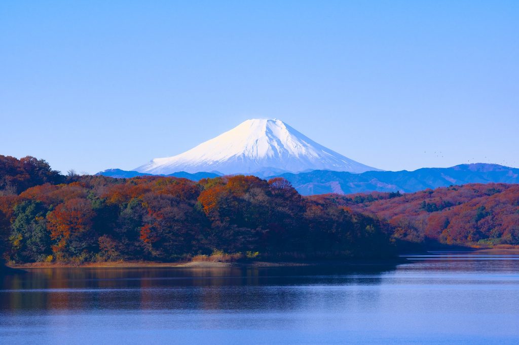 Il Monte Fuji in autunno.