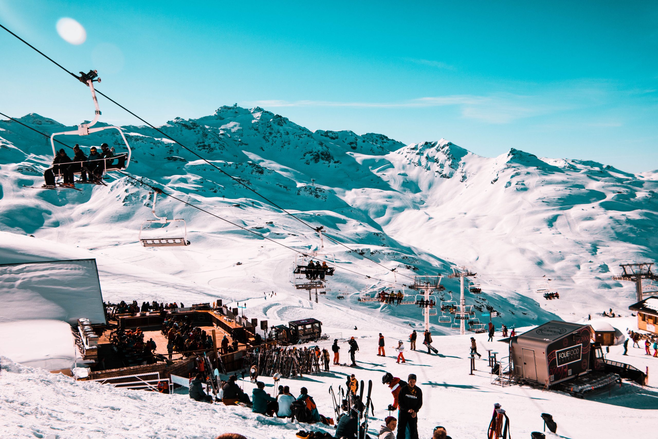 Foto via Unsplash - Joan Oger