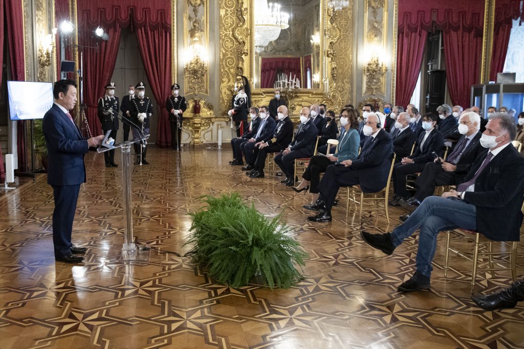 Il Presidente Mattarella durante la cerimonia in occasione della Giornata nazionale della Montagna
(foto di Francesco Ammendola - Ufficio per la Stampa e la Comunicazione della Presidenza della Repubblica)