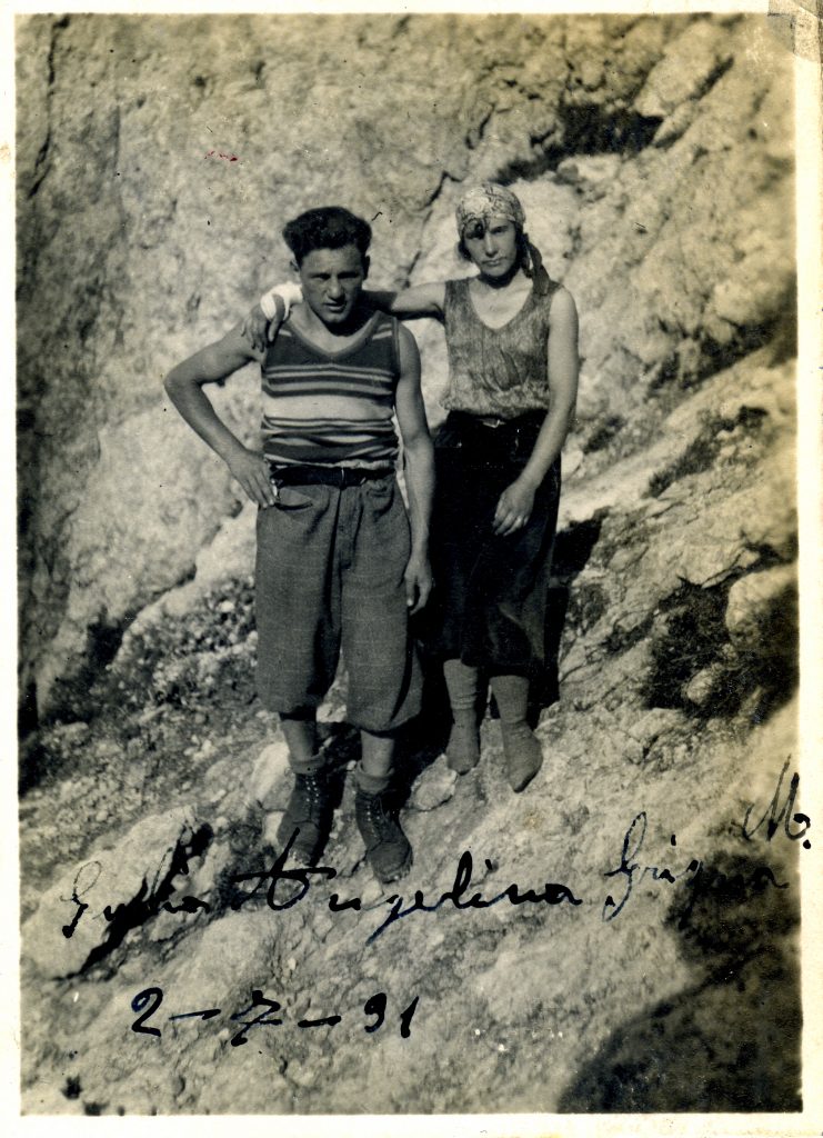 Riccardo Cassin con Mary Varale alla Guglia Angelina