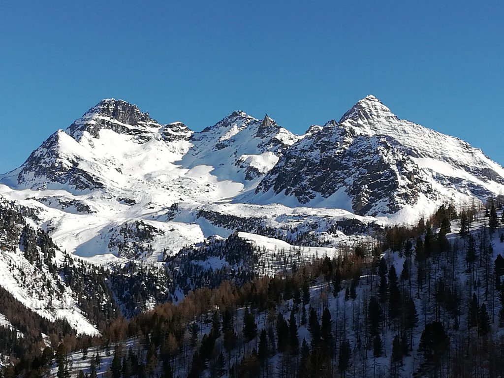 Rothorn e Testa Grigia - Foto Wikimedia Commons @Franco56