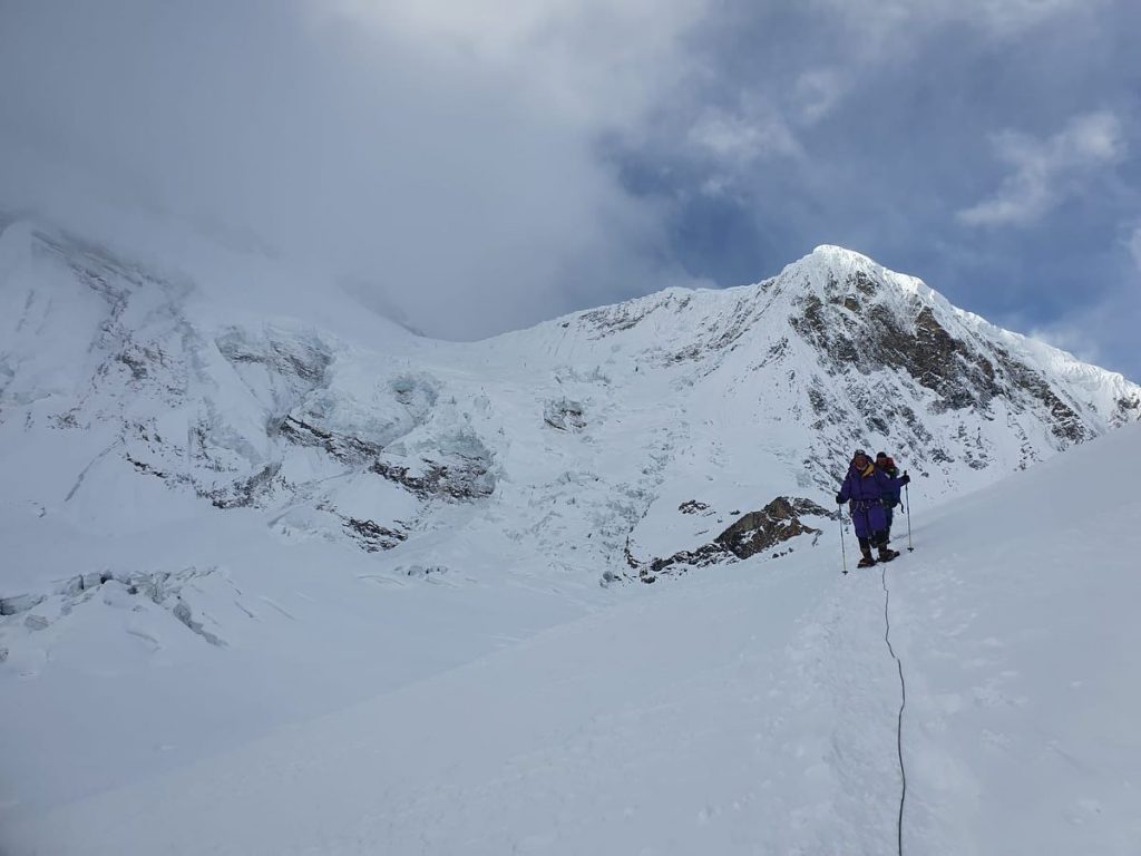 Manaslu. Foto via Alex Txikon