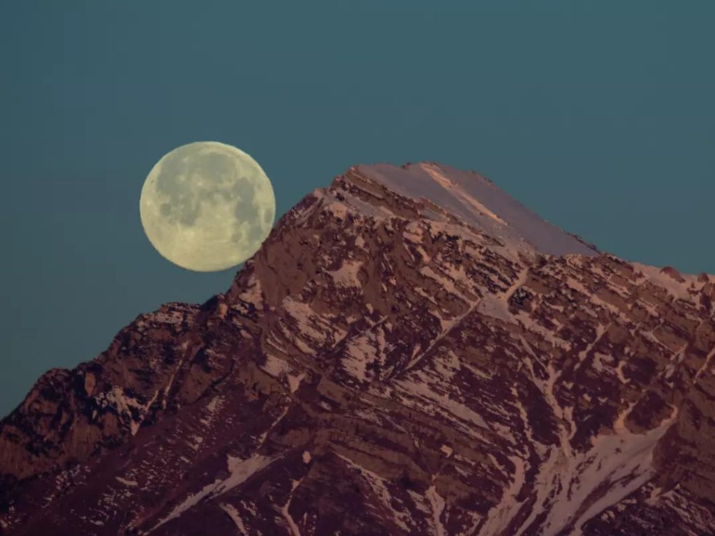 Luna piena sul monte Raut - Foto Igor Giacomello (IG: igorgiacomello)