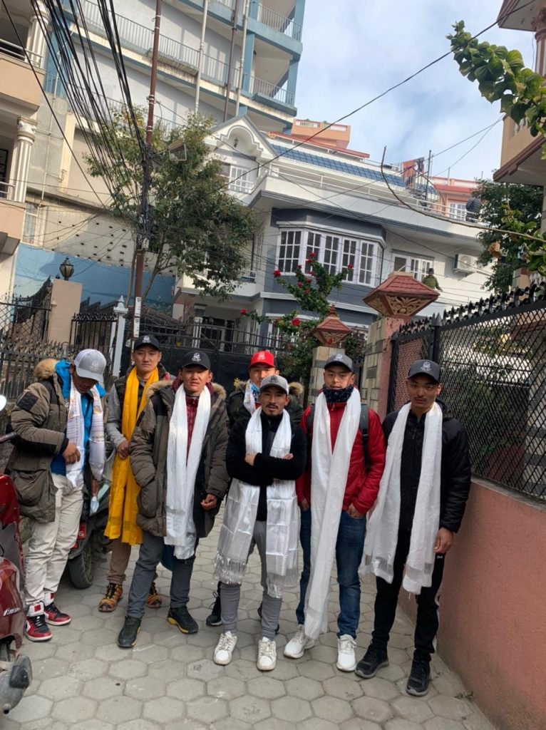 Cho Oyu, spędzone Gelje Sherpa
