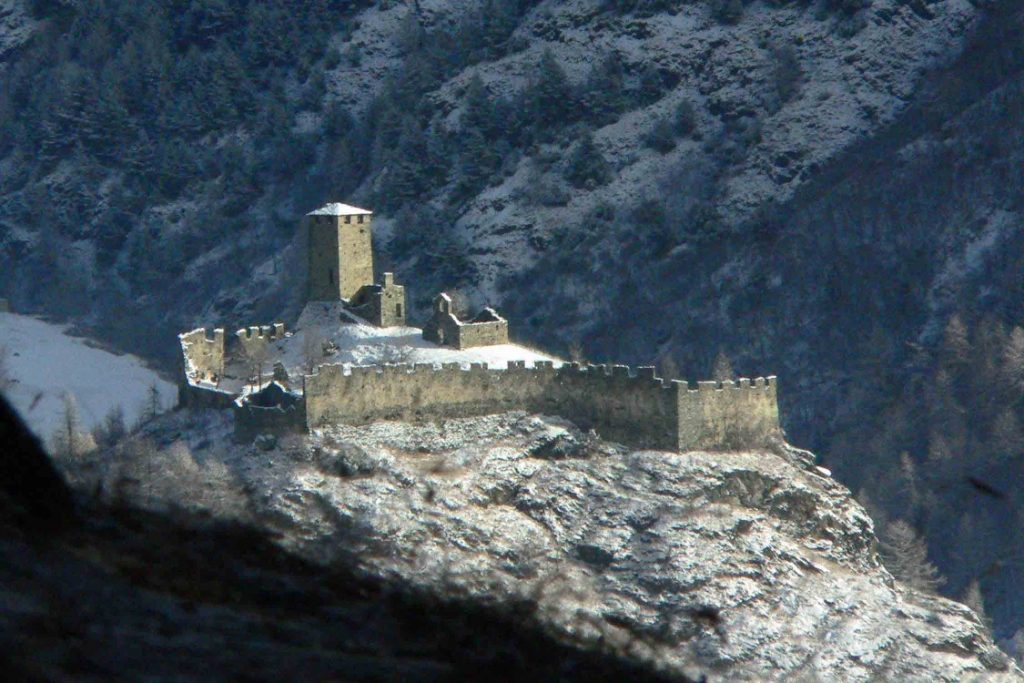 Castello di Graines - Foto Wikimedia Commons @Giuseppe Bozzola