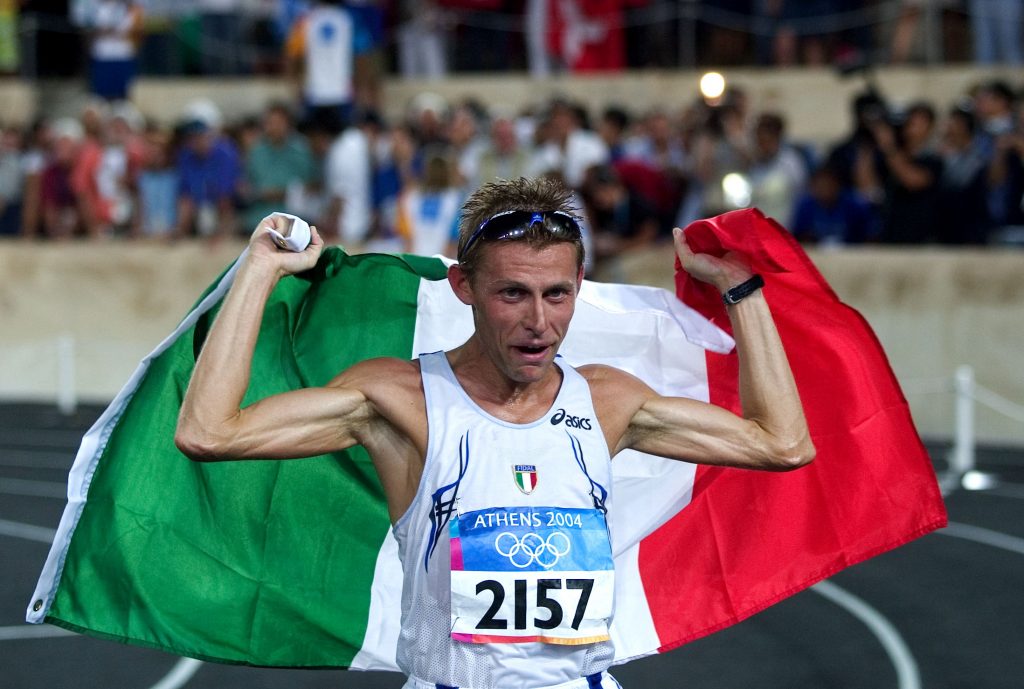 Stefano Baldini alle Olimpiadi di Atene nel 2004, Foto Ansa
