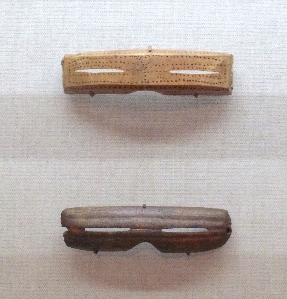 Inuit Snow Goggles - Foto Wikimedia Commons @Jaredzimmerman (WMF)
