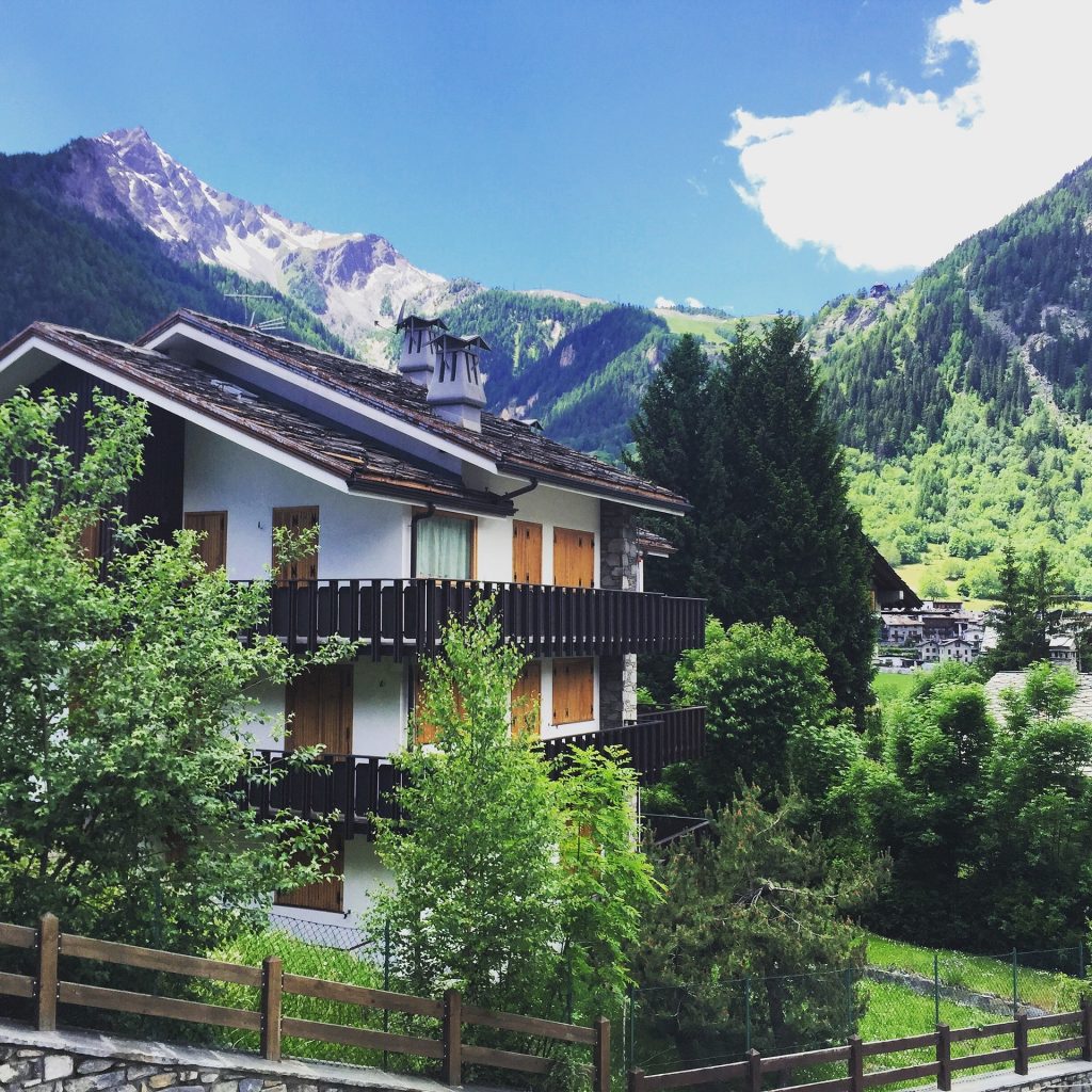 Courmayeur - Foto Pixabay la_ermi