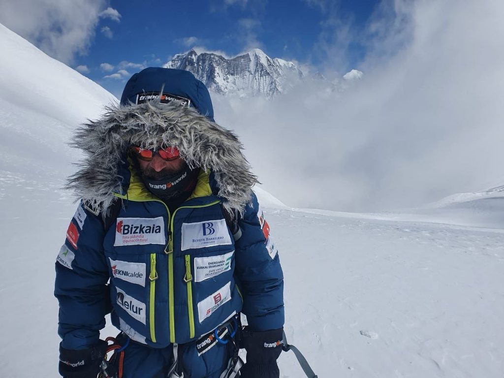 Manaslu. Foto @ Alex Txikon