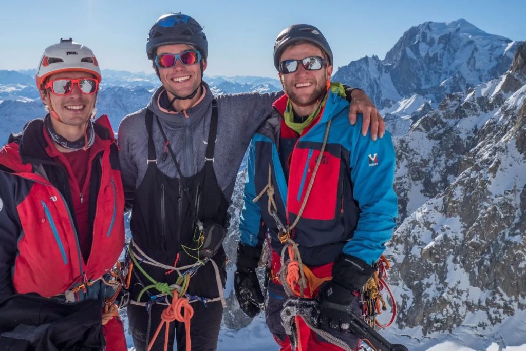 Durante la salita di Directe de l'amitié sulla nord delle Grandes Jorasses. Foto Facebook Benjamin Védrines