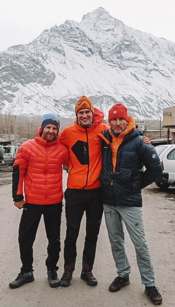 La squadra polacca alla Nameless Tower. Foto Polski Himalaizm Sportowy