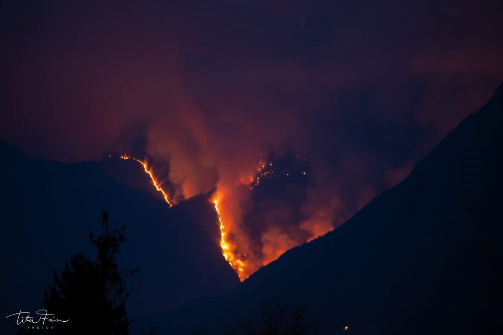 Fiamme nella notte da Tambre  - Foto Tita Lorenza Fain
