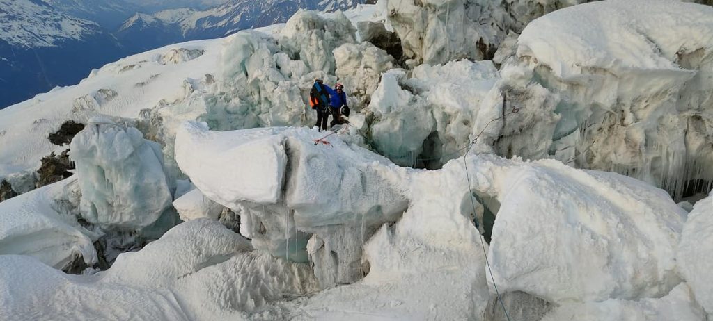 Foto dell intervento. Via PGHM Chamonix