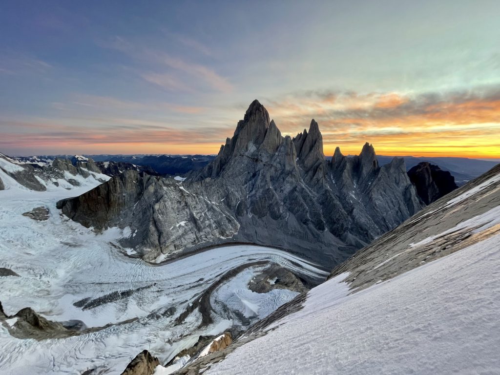 Durante la solitaria alla Torre Egger. Foto Quentin Roberts