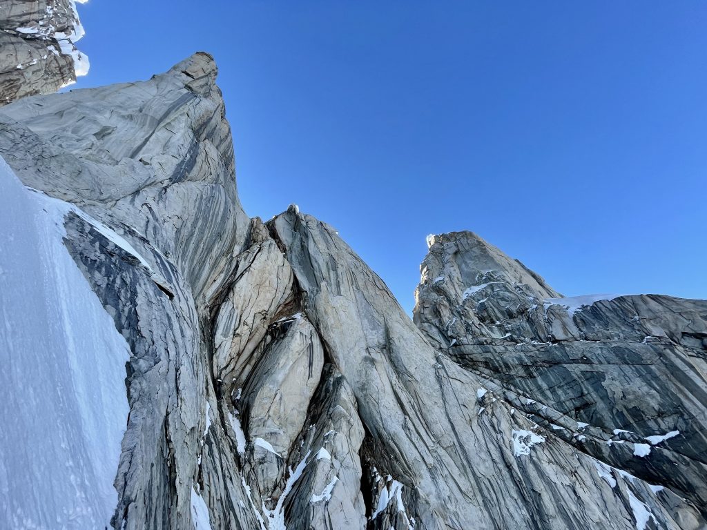 Durante la solitaria alla Torre Egger. Foto Quentin Roberts