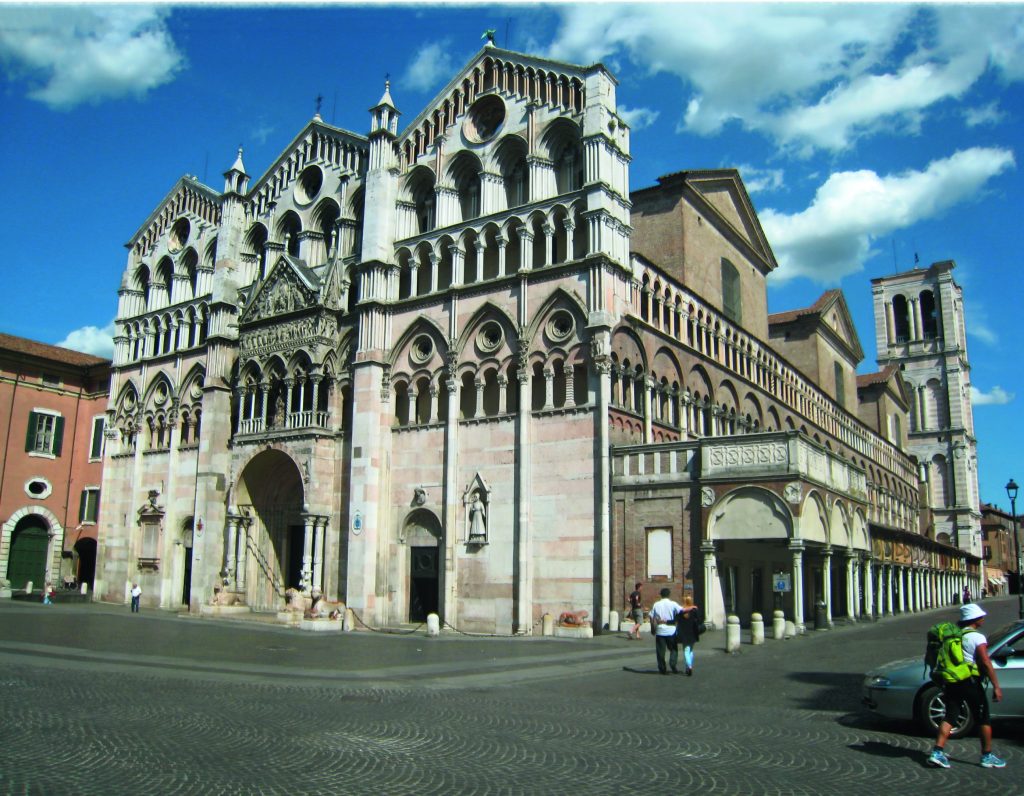 Il Duomo
di Ferrara oggi. Foto ISTOCK