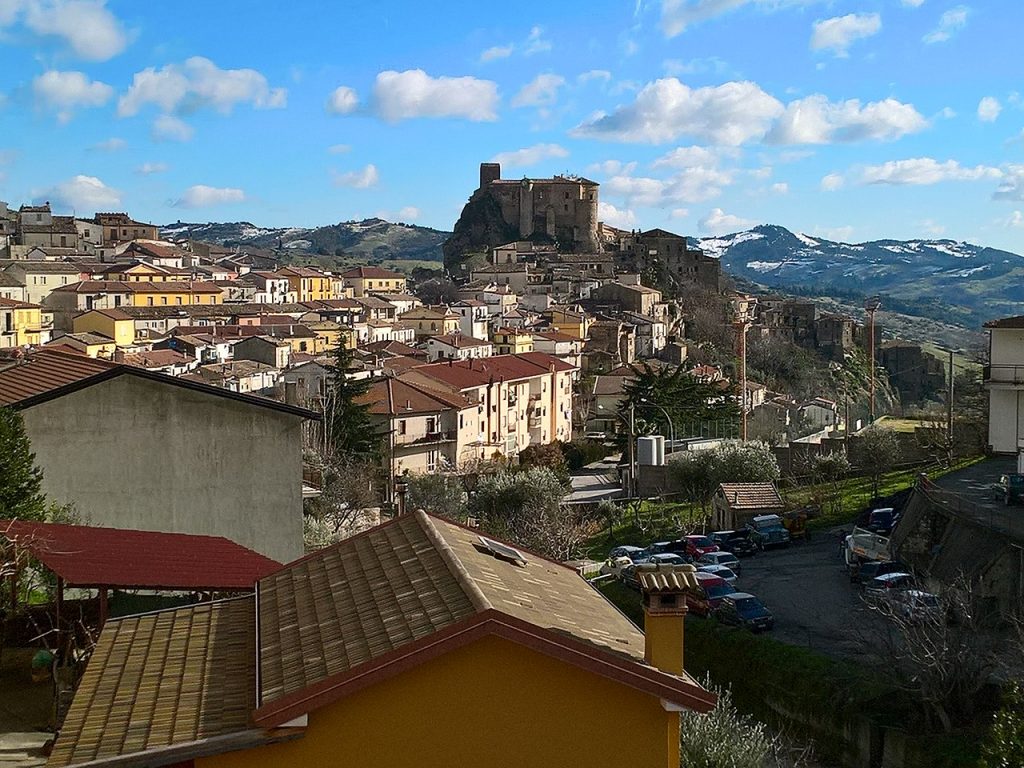 Oriolo (CS) - Foto Wikimedia Commons @Asia