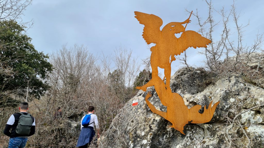 Sentiero di Dante, San Michele Arcangelo