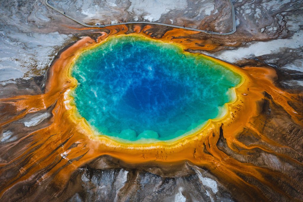 Parco di Yellowstone - Foto Unsplash @Denis Nevozhai