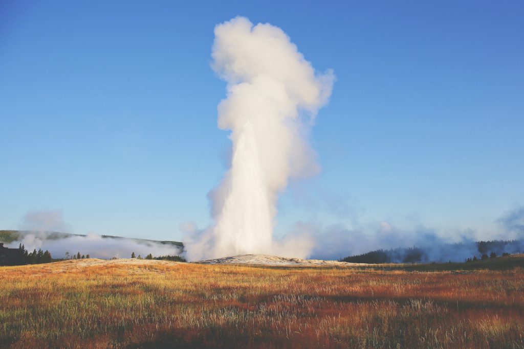 Yellowstone National Park - Foto Unsplash @Emily Campbell