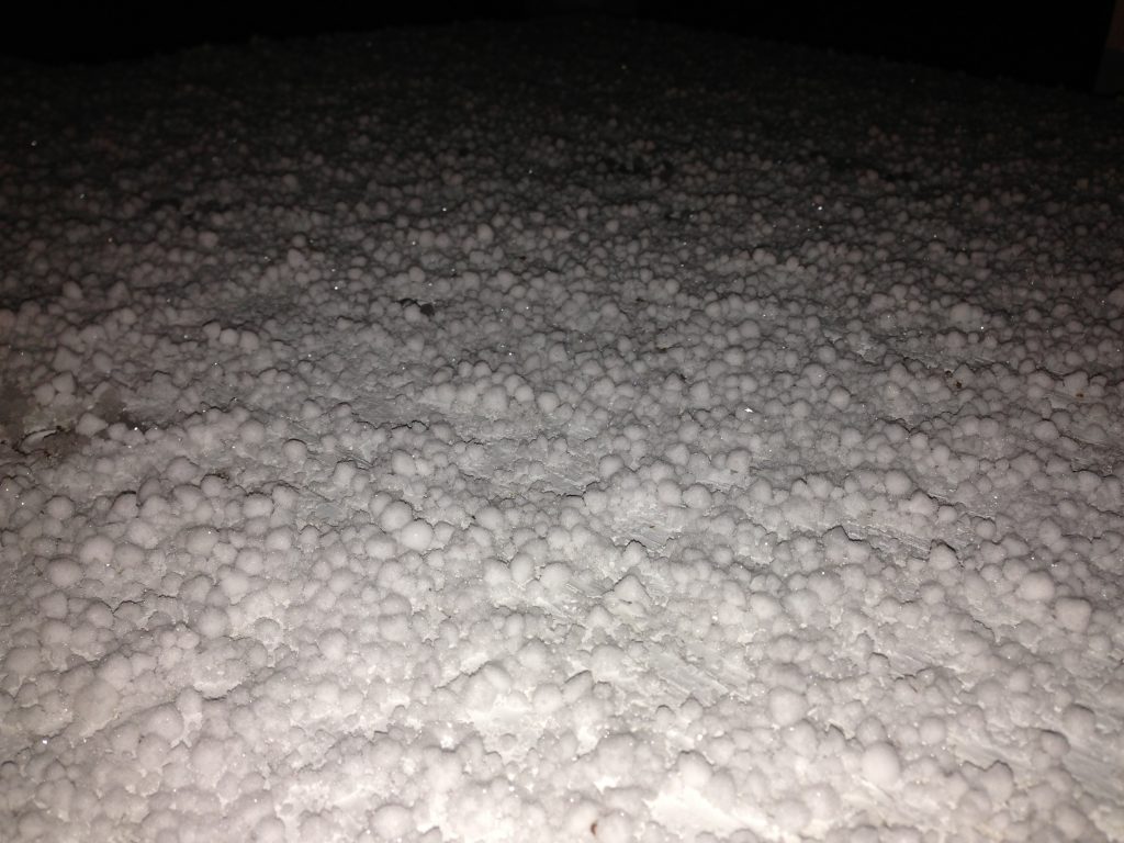 Graupel - Foto Wikimedia Commons @Famartin