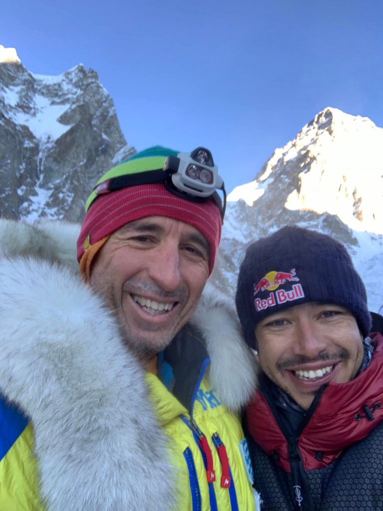 Con Nirmal Purja al K2 în inverno nel 2020.  Foto Sykaris