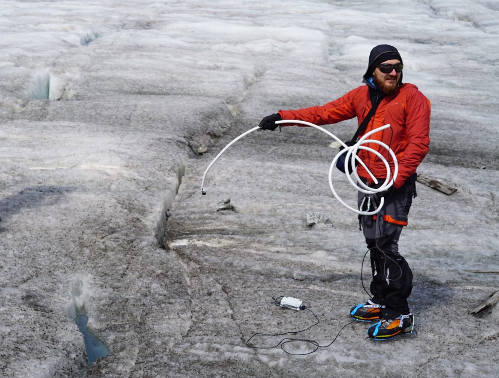 Sergio Maggioni sul ghiacciaio dell