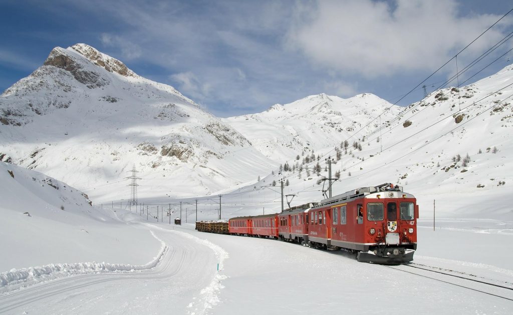 Trenino Rosso del Bernina - Foto Pixabay @wilkImages
