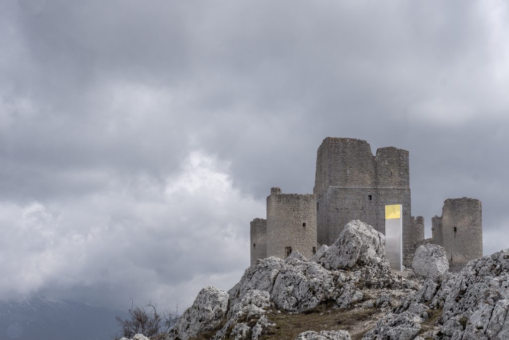 © EDOARDO DIONEA CICCONI