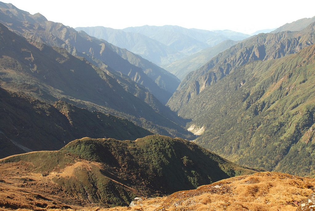 Hongu River valley - Foto Wikimedia Commons @Sergey Pashko