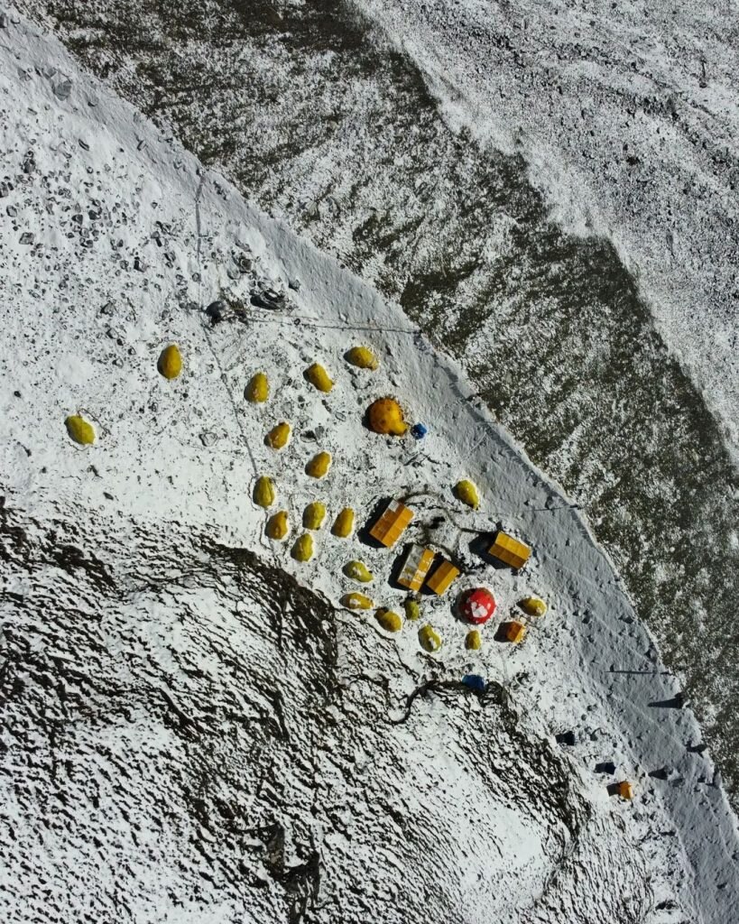 Lhotse parete sud campo base. Foto Pasang Rinzee Sherpa