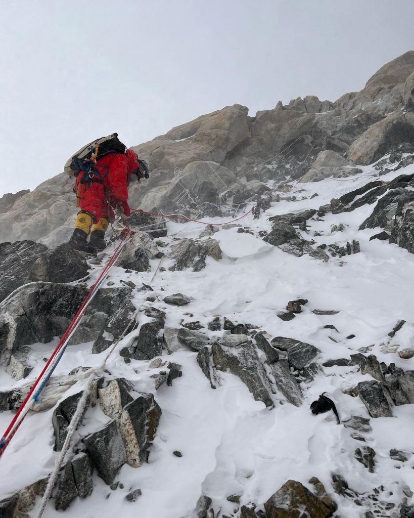 Fase salita Makalu. Foto Adrian Ballinger