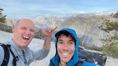 Photo of Alex Honnold torna a El Cap, una gita tra amici con ripetizione di un 8a
