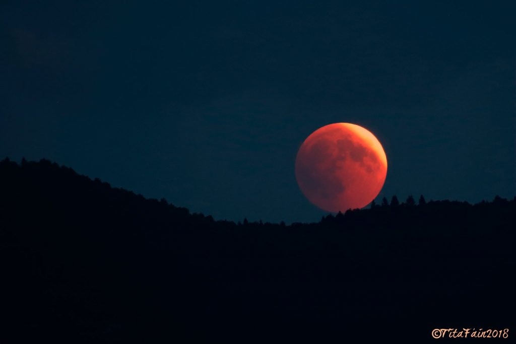 La "Luna di sangue" del 27 luglio 2018 - Foto Tita Lorenza Fain