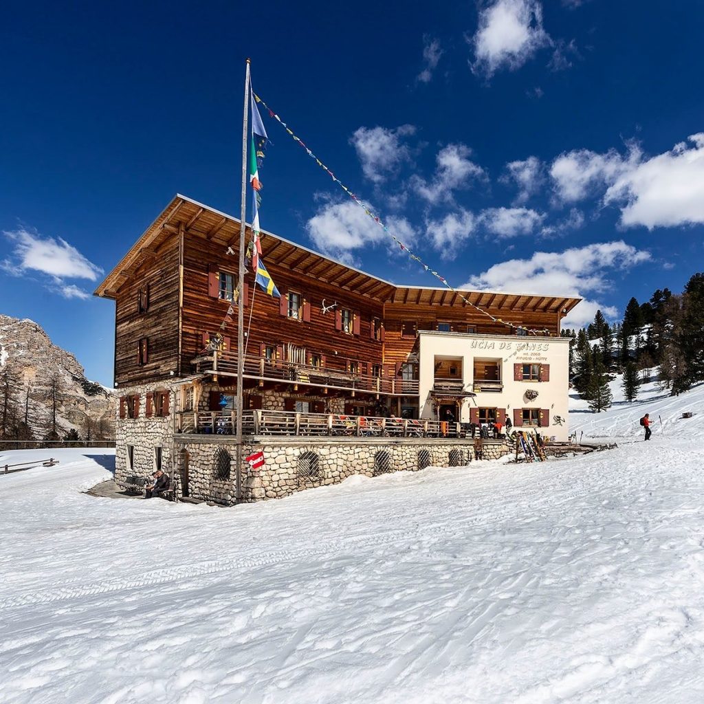 Foto FB Rifugio Fanes