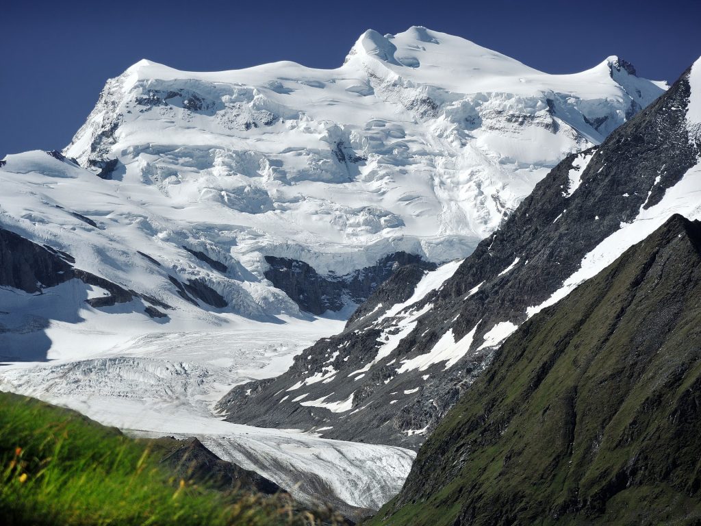 Grand Combin da nord. Foto wikimedia commons