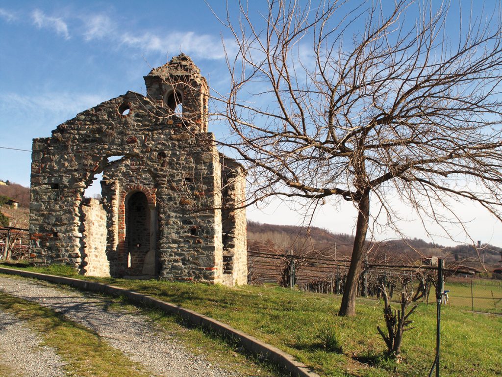 Ruderi della chiesa di San Pietro in Livione o "Gesium"