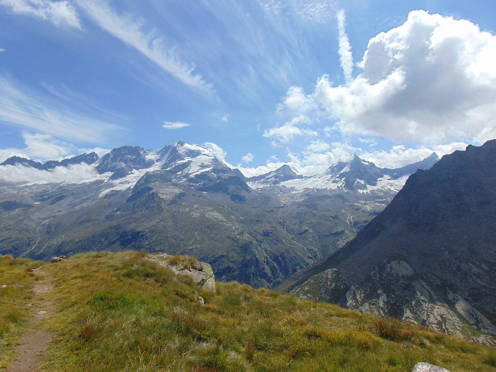 Gran Paradiso dal Colle del Nivolet - Foto Wikimedia Commons @Iam giuls c