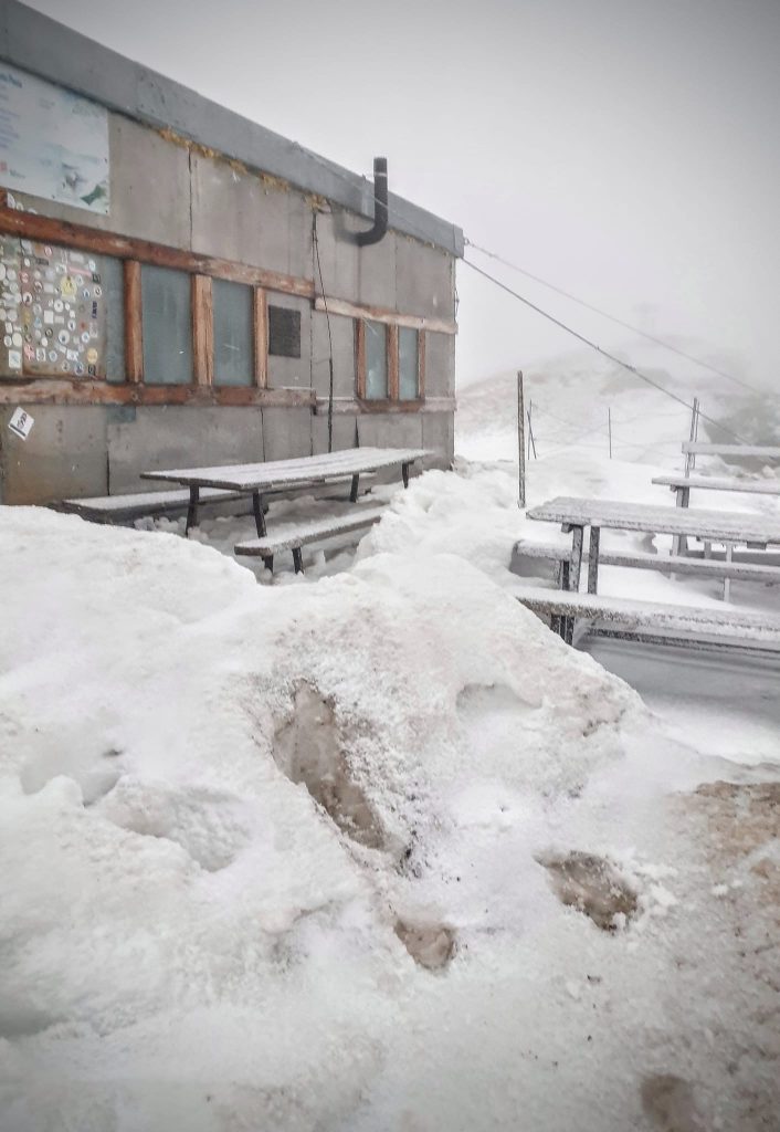 Neve a giugno 2022 - Foto FB Carlo Budel