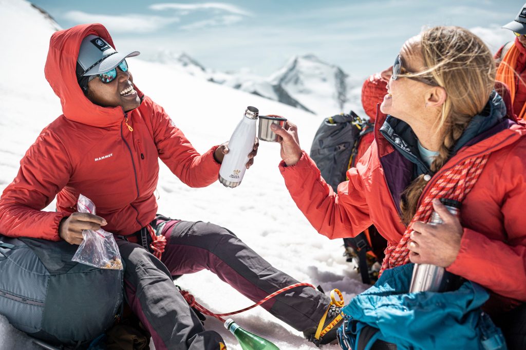 100% Women World Record, Breithorn, Ascent & Summit - Foto Schweiz Tourismus / Caroline Fink