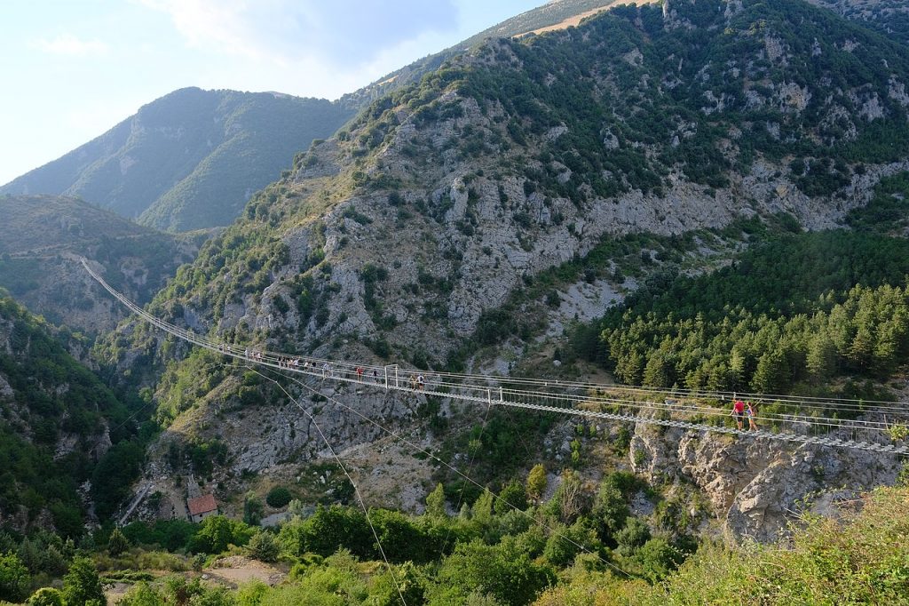 Ponte tibetano Castelsaraceno - Foto Wikimedia Commons @Aldo Montemarano