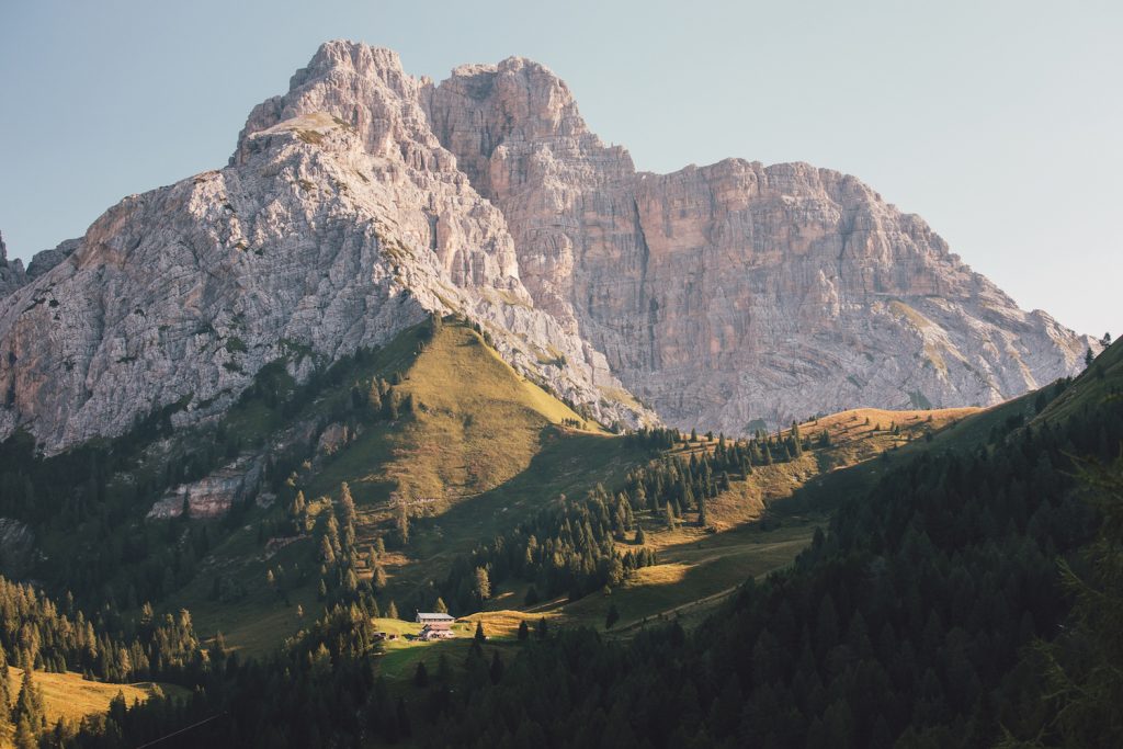 Cimonega con rifugio Bruno Boz - Foto De Pellegrin Roberto