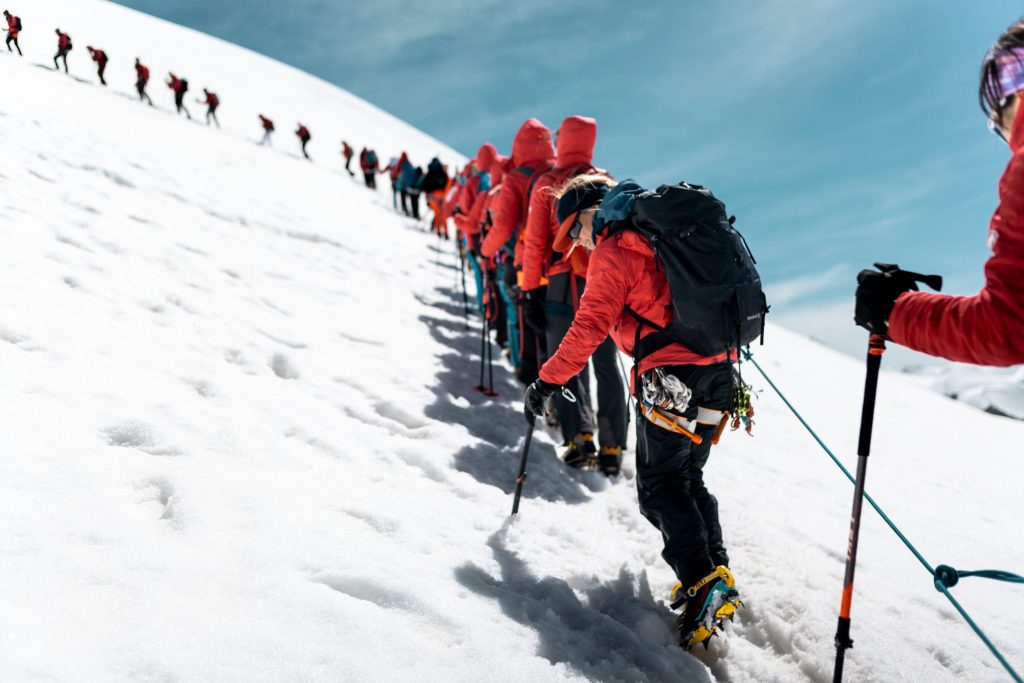 100% Women World Record, Breithorn, Ascent & Summit - Foto Schweiz Tourismus / Caroline Fink