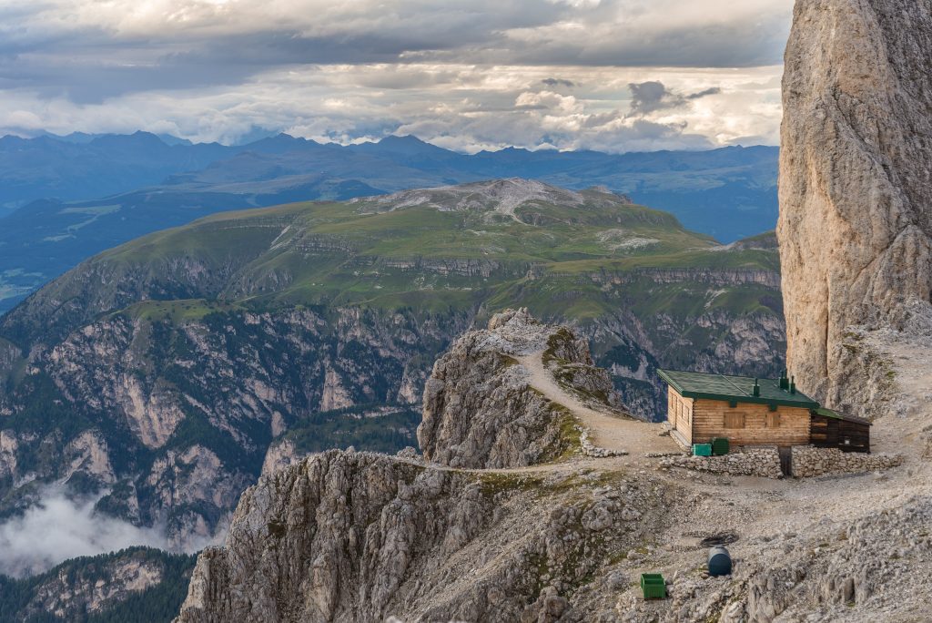 Rifugio Passo Santner - Foto Wikimedia Commons @Anna Marchenkova
