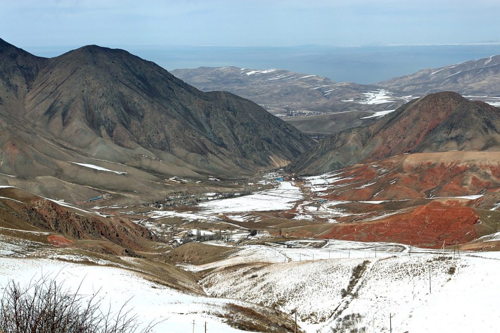 Monti Ala-too - Foto Wikimedia Commons @Michael Karavanov