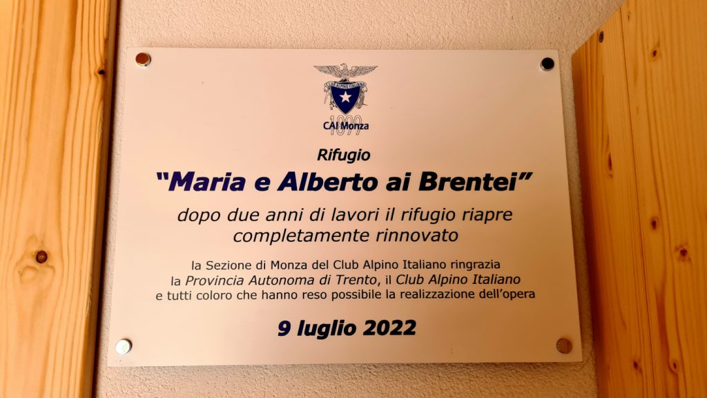 Rifugio Brentei, targa dell