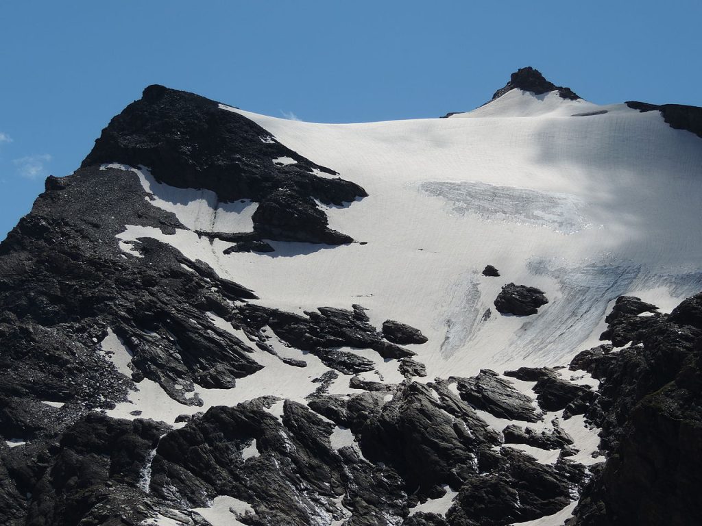 Ghiacciaio ai piedi di Punta Basei - Foto Wikimedia Commons @Paperkat