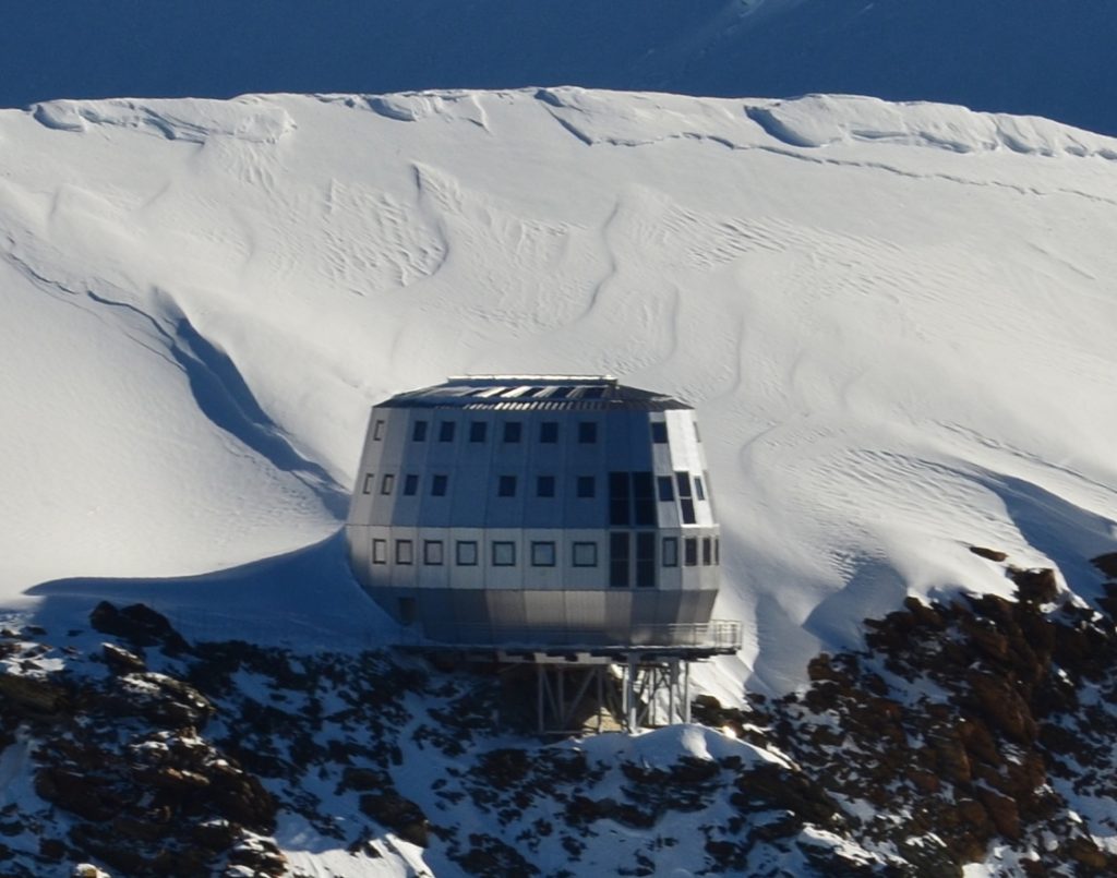 Refuge du Gouter - Foto Wikimedia Commons @Jcsalmon